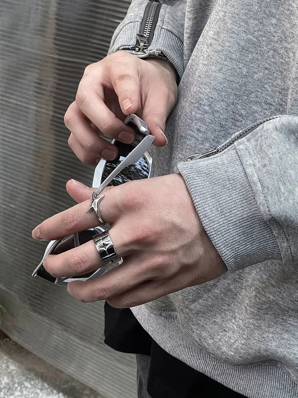 Shines Star Ring