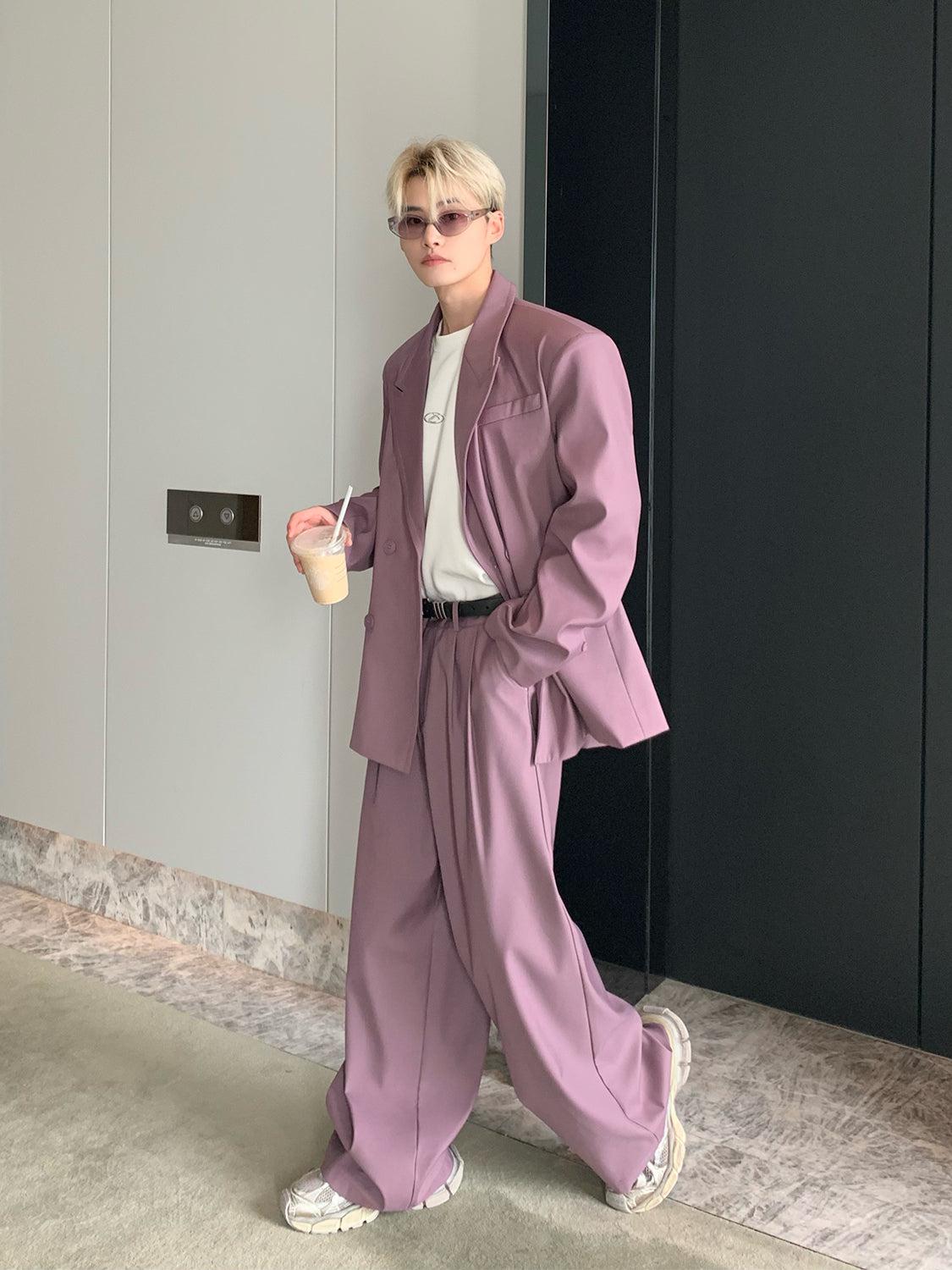 Oversized Blazer & Pleated Pants
